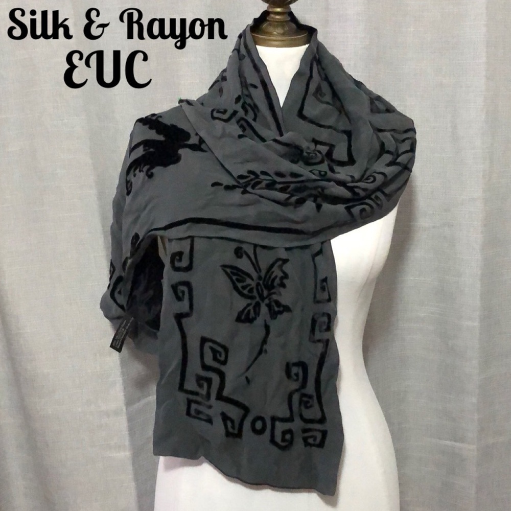 Gorgeous Scarf-Silk/Rayon-Gray & Black-56x9-EUC